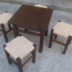 cay-ocagi-icin-ahsap-sabit-ayak-masa-ve-hasirli-tabure-seti-43053-1