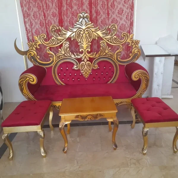 Siyah döşemeli altın çerçeveli kına tahtı – Masa Ankara