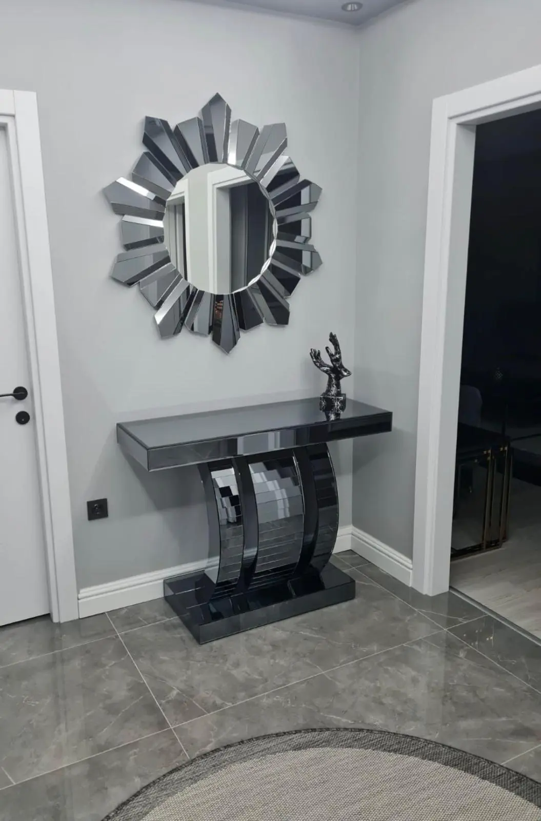 osmaniye-aynali-cam-dresuar-yuvarlak-ayna-0651-1.webp Osmaniye Aynalı Cam Dresuar | Yuvarlak Aynalı Modern Dresuar - Görsel 1